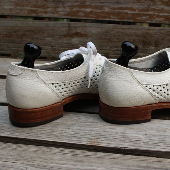 Vintage the Hartt Shoe White Perforated Leather Derby, Men's 9 D, Made in Canada - Picture 7 of 13